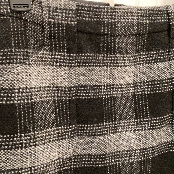 Liz & Co. mini skirt, size 4P - Picture 2 of 5